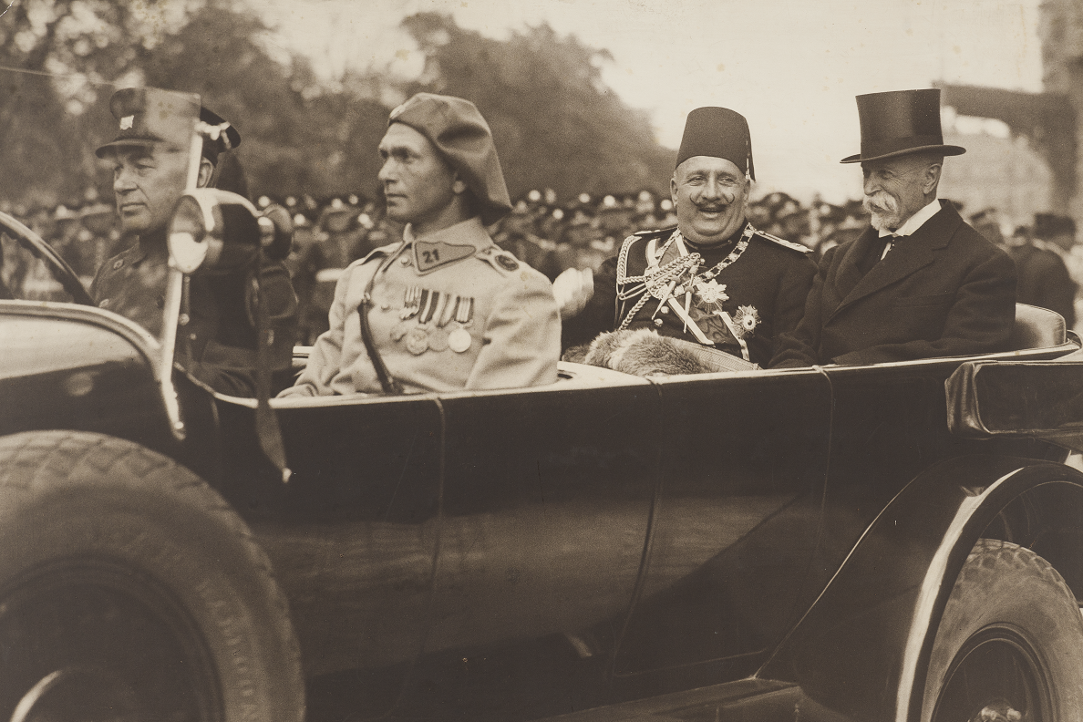Prezident Masaryk a egyptský král v automobilu