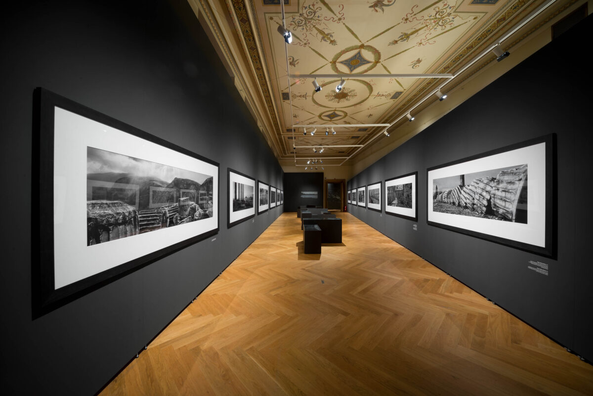 Pohled do výstavy Josef Koudelka Ruiny