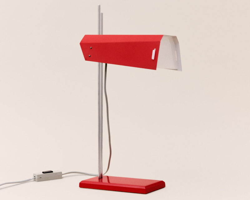 RETRO LAMPY: ZNOVUOBJEVENÉ PŘÍBĚHY ČESKOSLOVENSKÉHO DESIGNU 50. AŽ 80. LET
