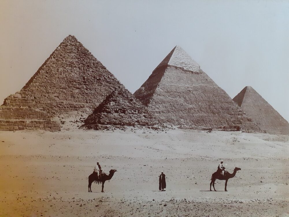 Pyramidy